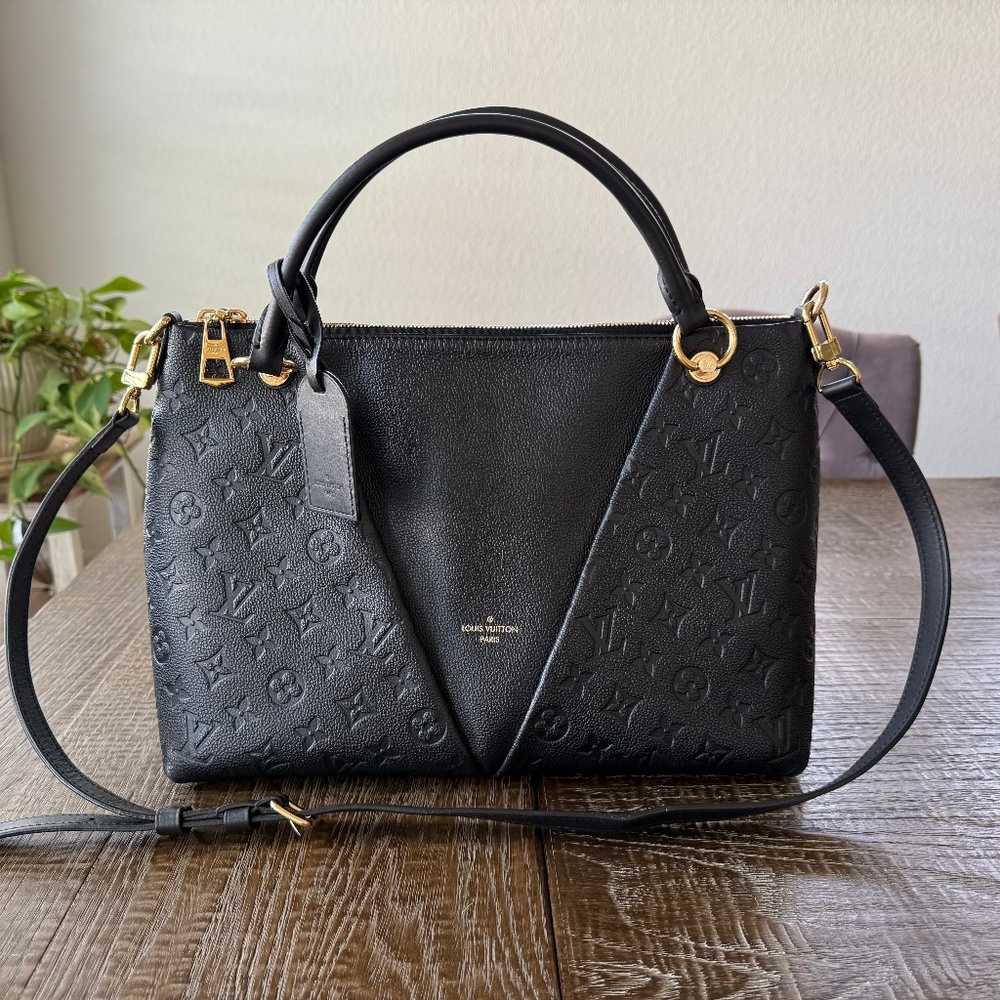 Louis Vuitton V Tote